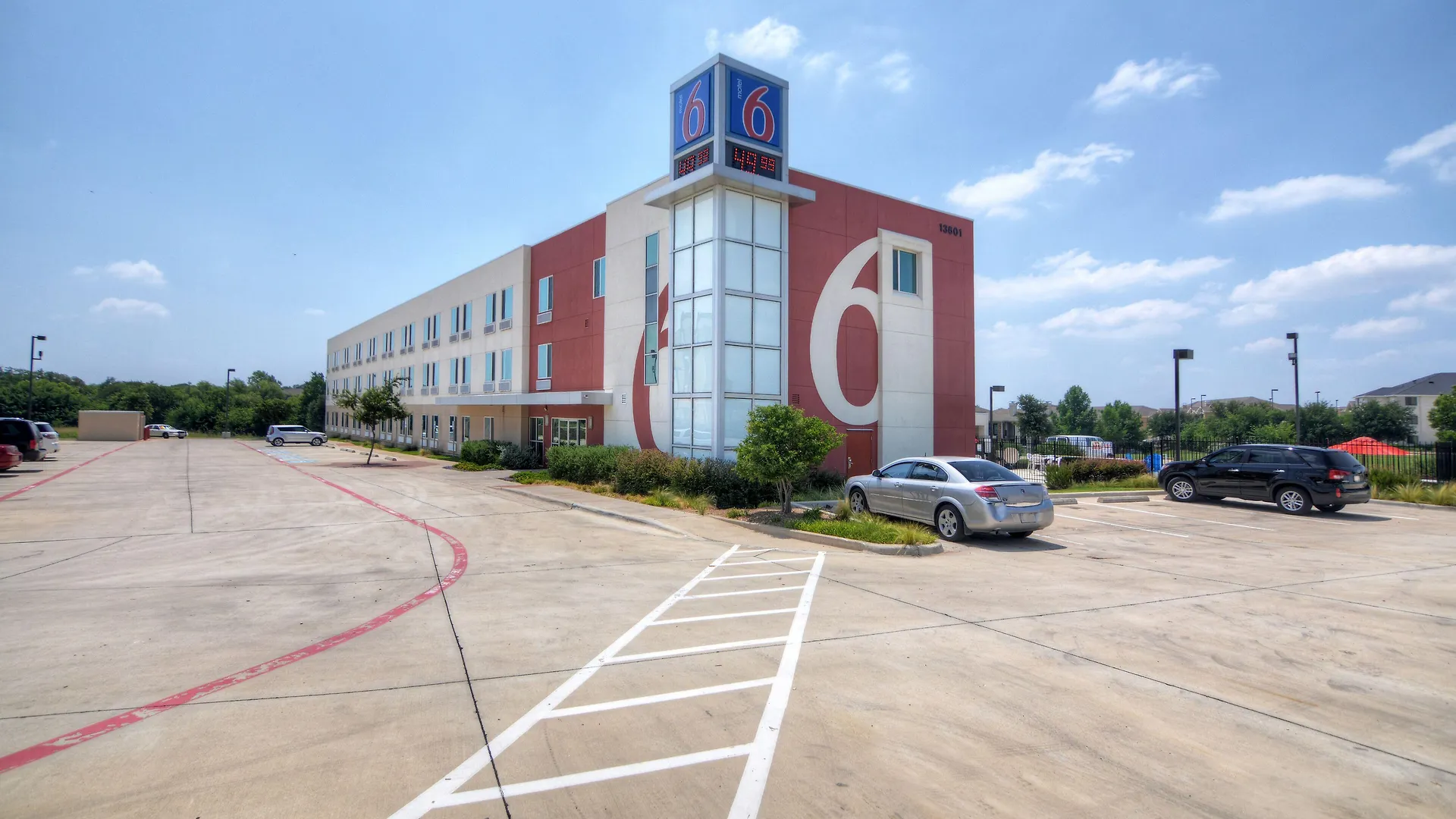 13 Smart Design Hotels in Dallas-Fort Worth Worth Booking